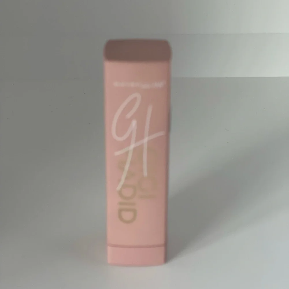 Maybelline New York Lip Color Gigi Hadid GG22